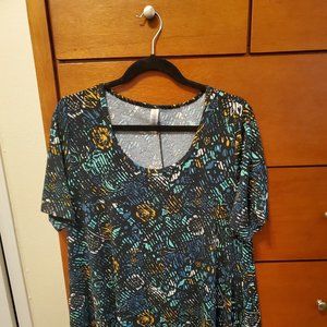 LuLaRoe Perfect Tee Top